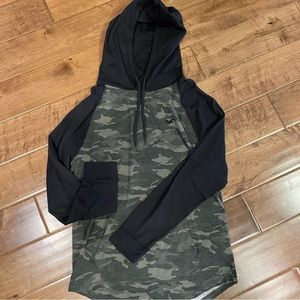 Mens Hollister Camo Long Sleeved Hooded Tee